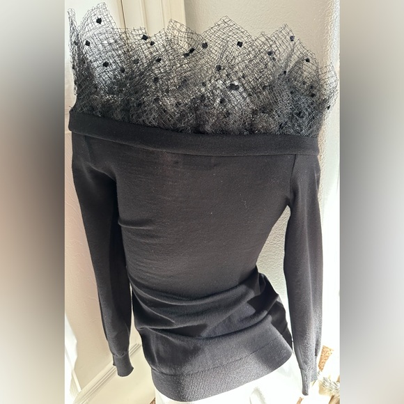 Auth Versace Unique Knitted Open Mesh Shoulders Black Top, Size S, Italy. - Picture 6 of 11